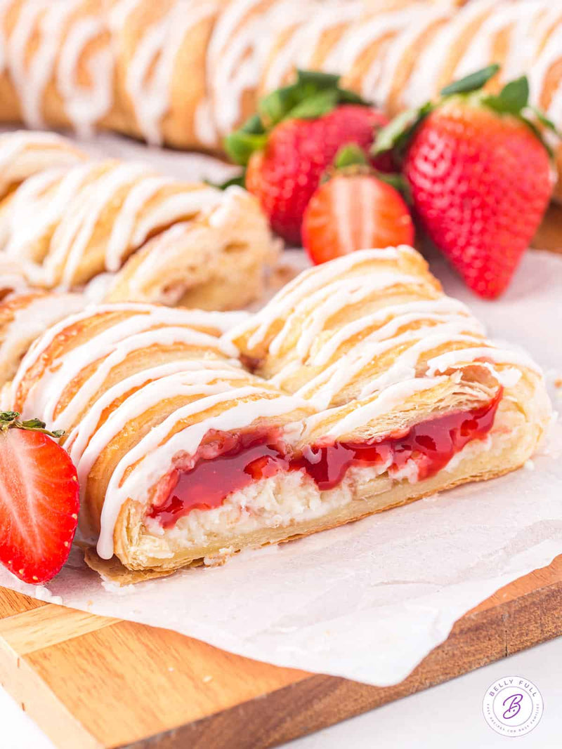 DAISY STRAWBERRY CHEESE DANISH